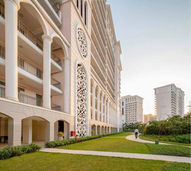 DLF Skycourt, photo 2