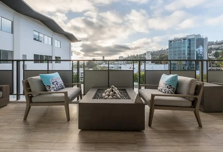 DLF The Arbour, Sector 63, Golf Course Extension Road